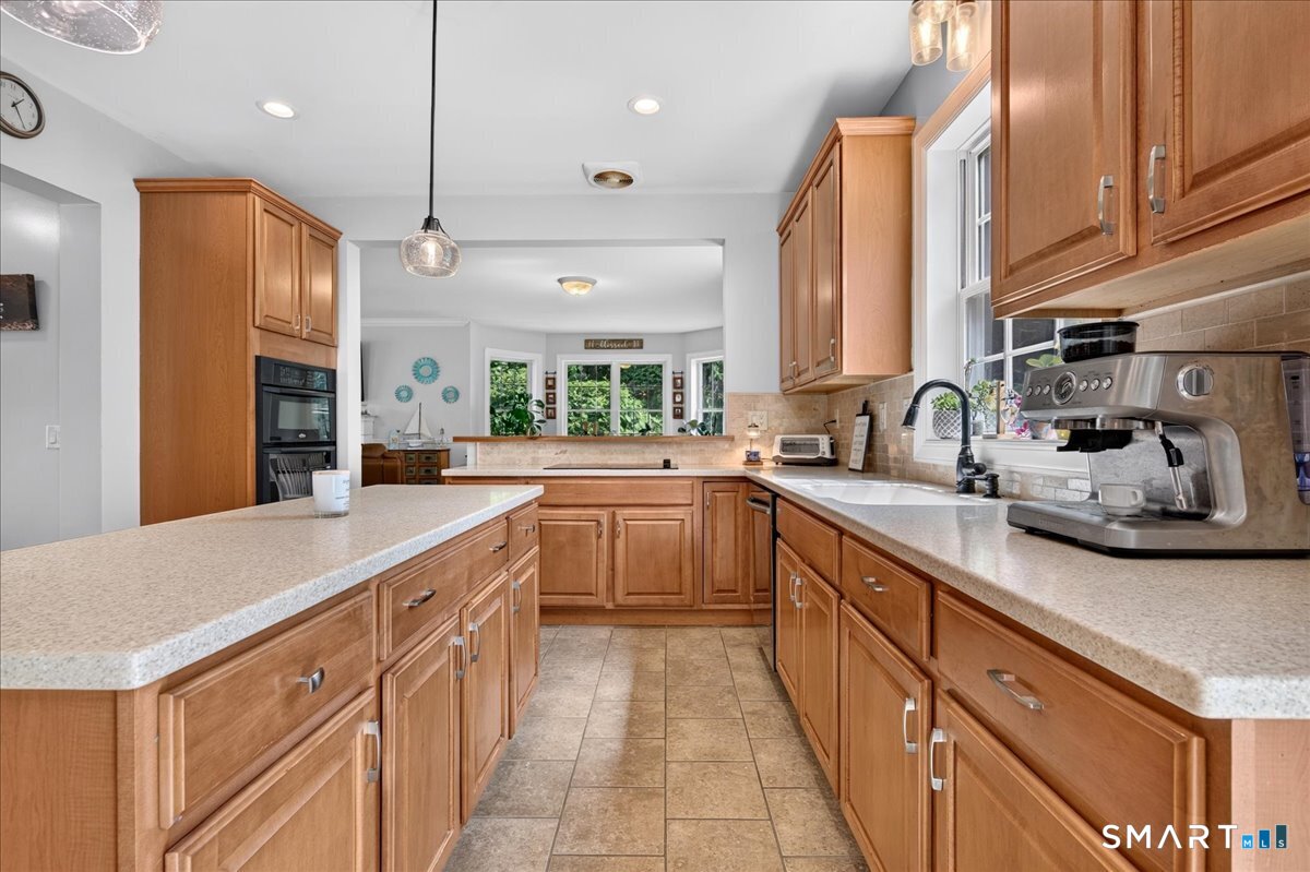 15 R Lee Road Waterford, CT 06385 - Photo 21 of 40 Gallery Image 21
