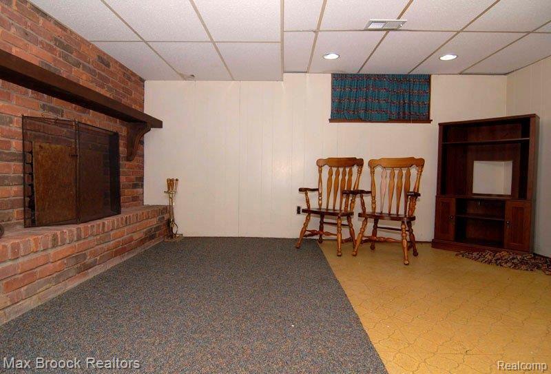 8491 Foster Road Clarkston, MI 48346 - Photo 18 of 24 LL Family Rm