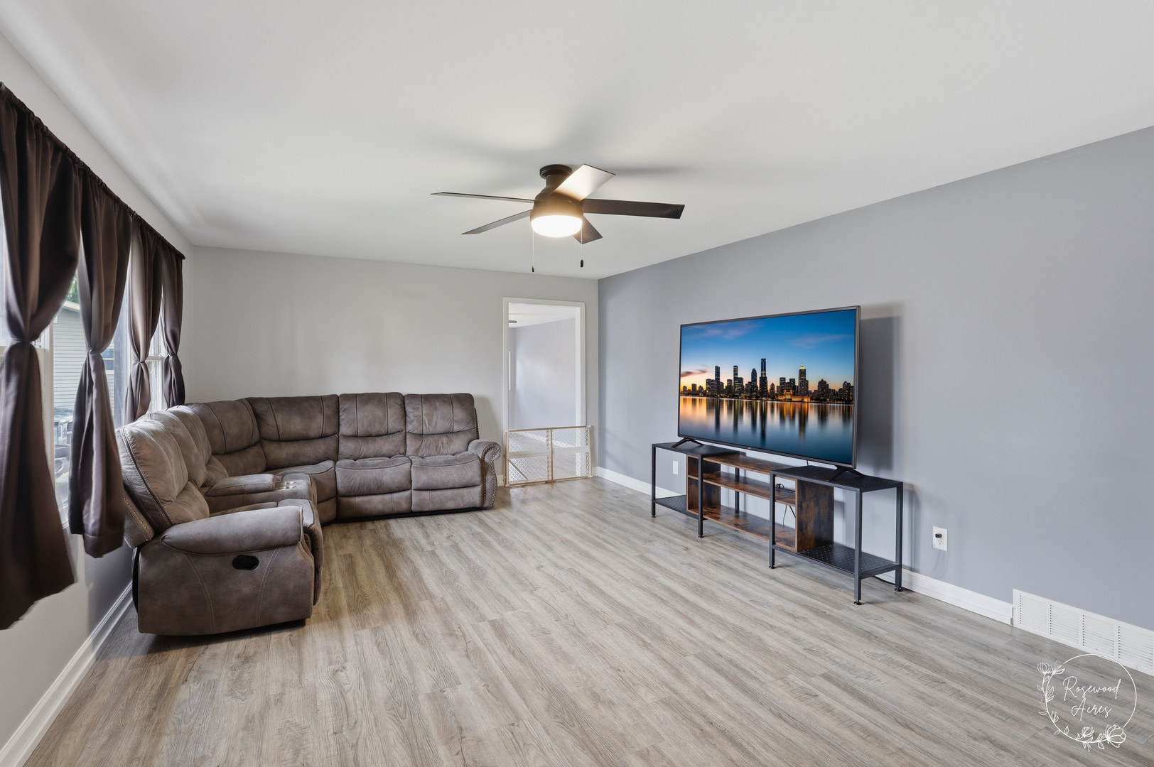235 East 2740s Road Kankakee, IL 60901 - Photo 2 of 22 a living room with furniture and a wooden floor