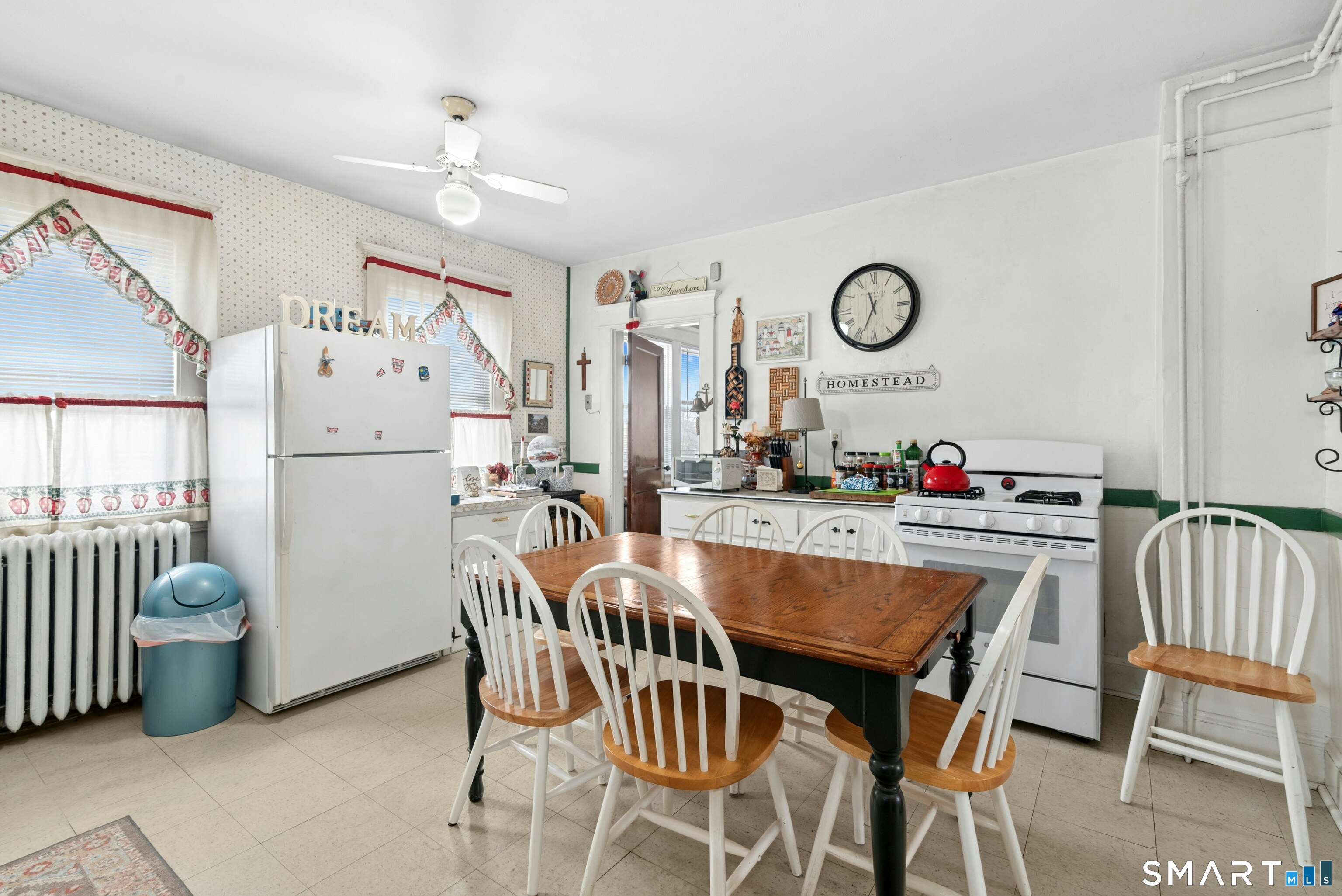 308 Highland Avenue Waterbury, CT 06708 - Photo 11 of 39