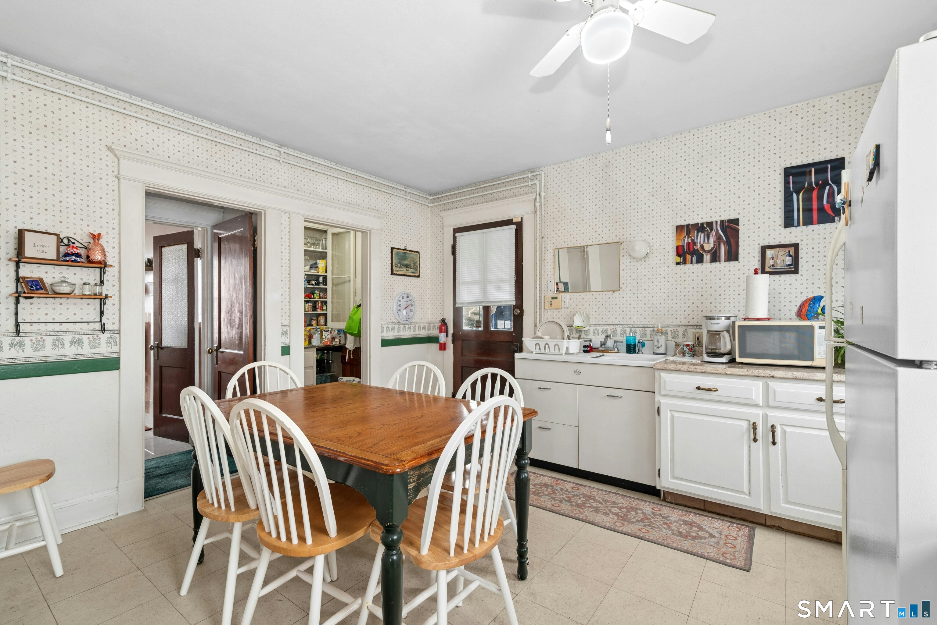 308 Highland Avenue Waterbury, CT 06708 - Photo 12 of 39