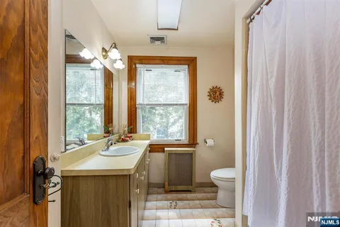 $809,000 | 200 Washington Avenue, Clifton, NJ 07011