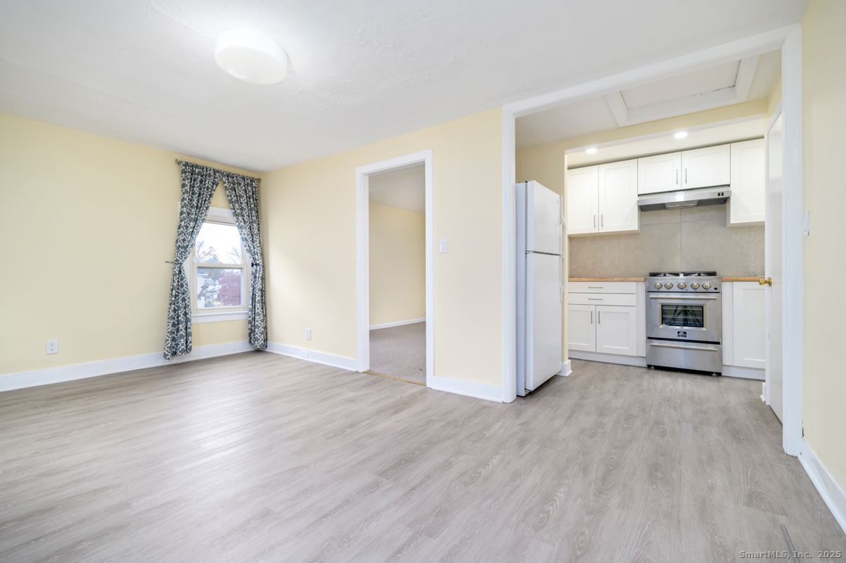 75 Soundview Avenue Stamford, CT 06902 - Photo 2 of 10