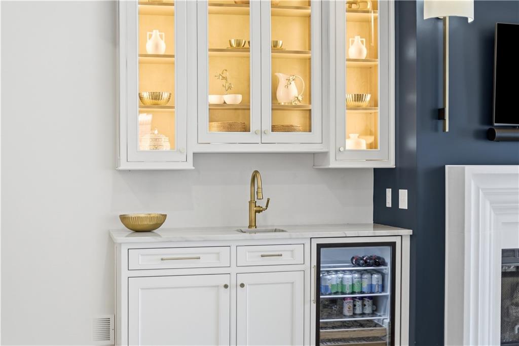 312 Sewickley Ridge Drive Sewickley, PA 15143 - Photo 9 of 50