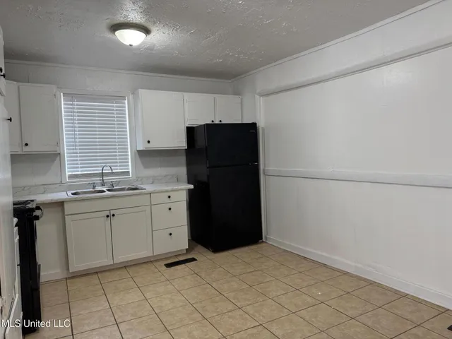 $69,000 | 217 South Sunset Terrace, Jackson, MS 39212