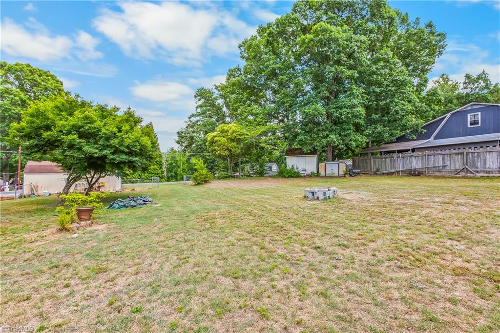 3673 Pine Ridge Drive Trinity, NC 27370 - Photo 27 of 38