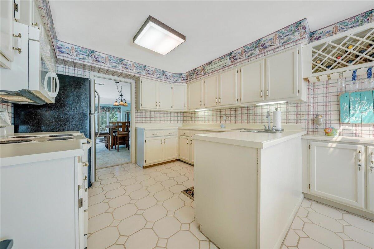 2510 South Clearing Road Salem, VA 24153 - Photo 14 of 44 14-MIB02978