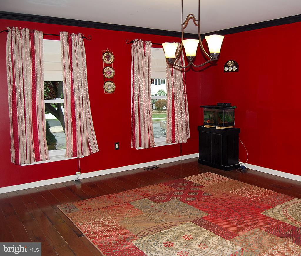 2708 Beacon Drive Sinking Spring, PA 19608 - Photo 11 of 45 Dining room