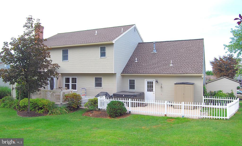 2708 Beacon Drive Sinking Spring, PA 19608 - Photo 41 of 45 Rear elevation