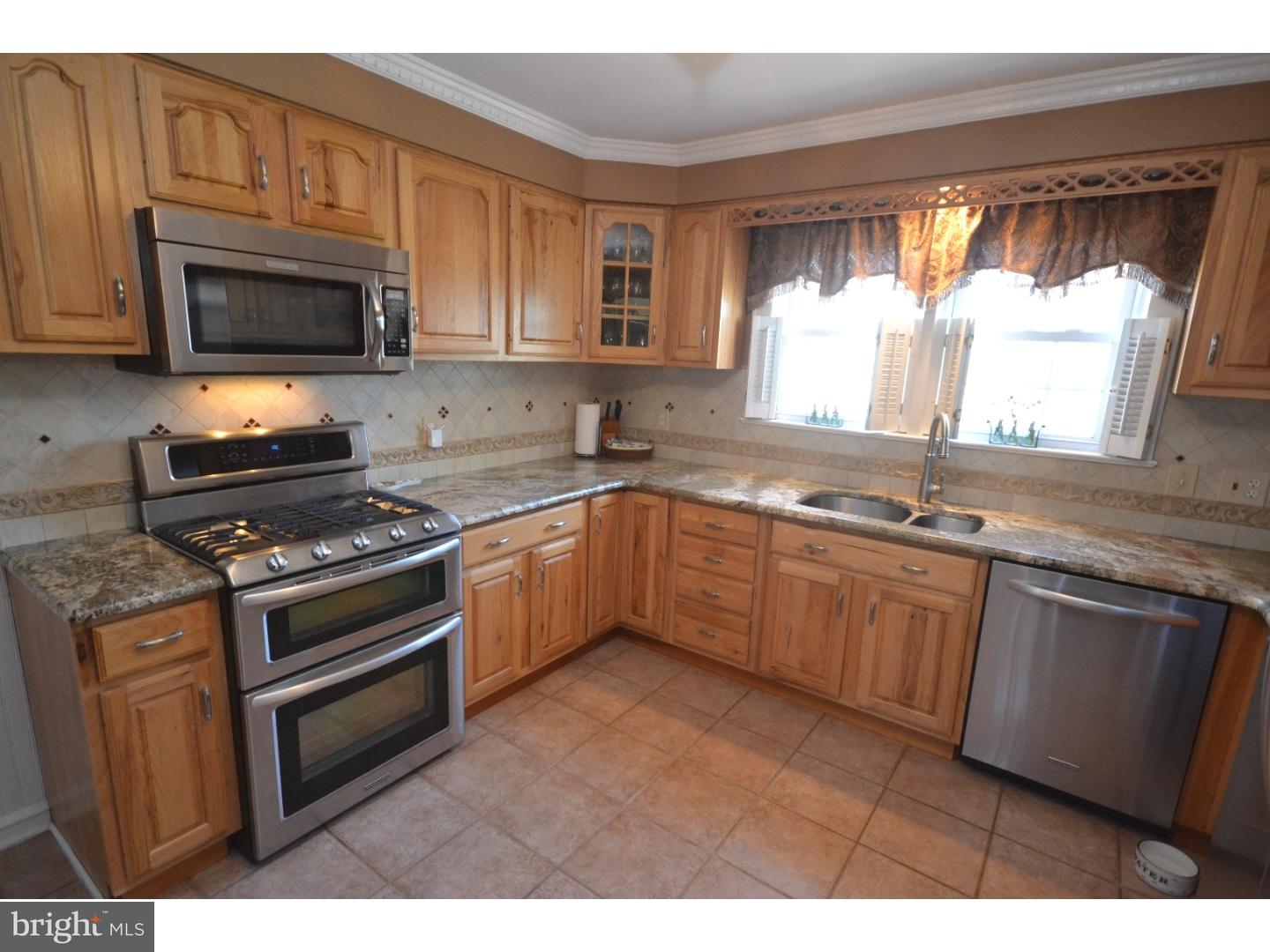 10 Temple Road Vineland, NJ 08360 - Photo 3 of 25 Gallery Image 3