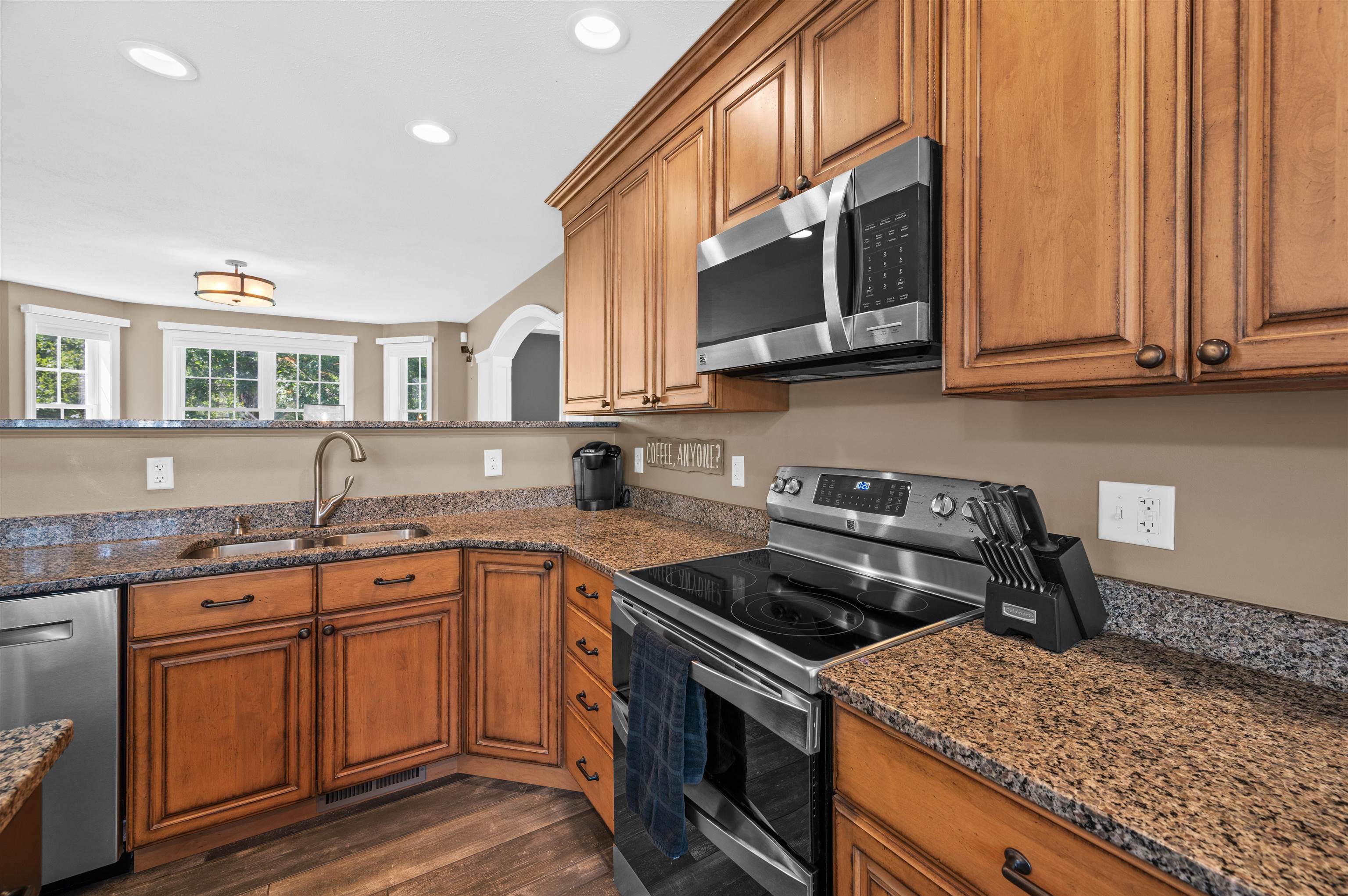 113 S Road Deerfield, NH 03037 - Photo 23 of 60