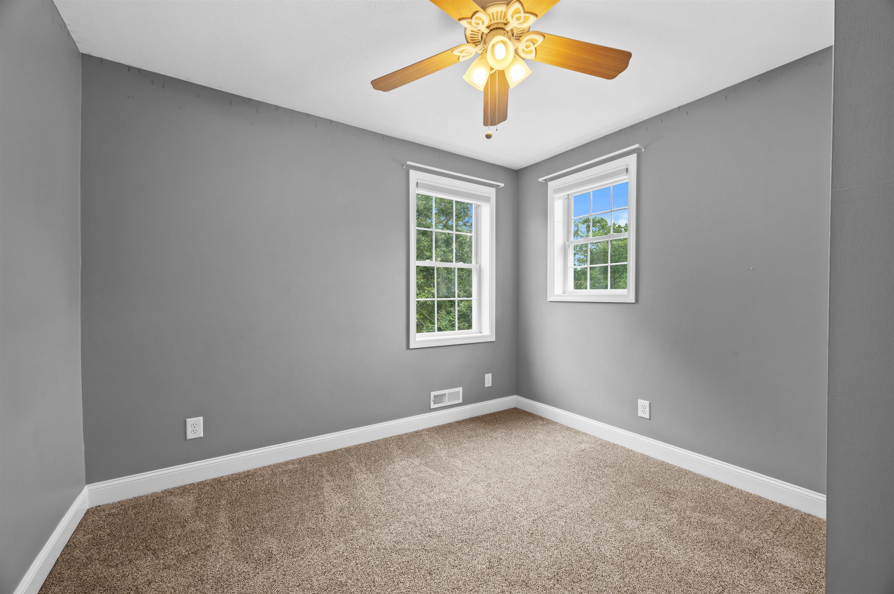 113 S Road Deerfield, NH 03037 - Photo 39 of 60