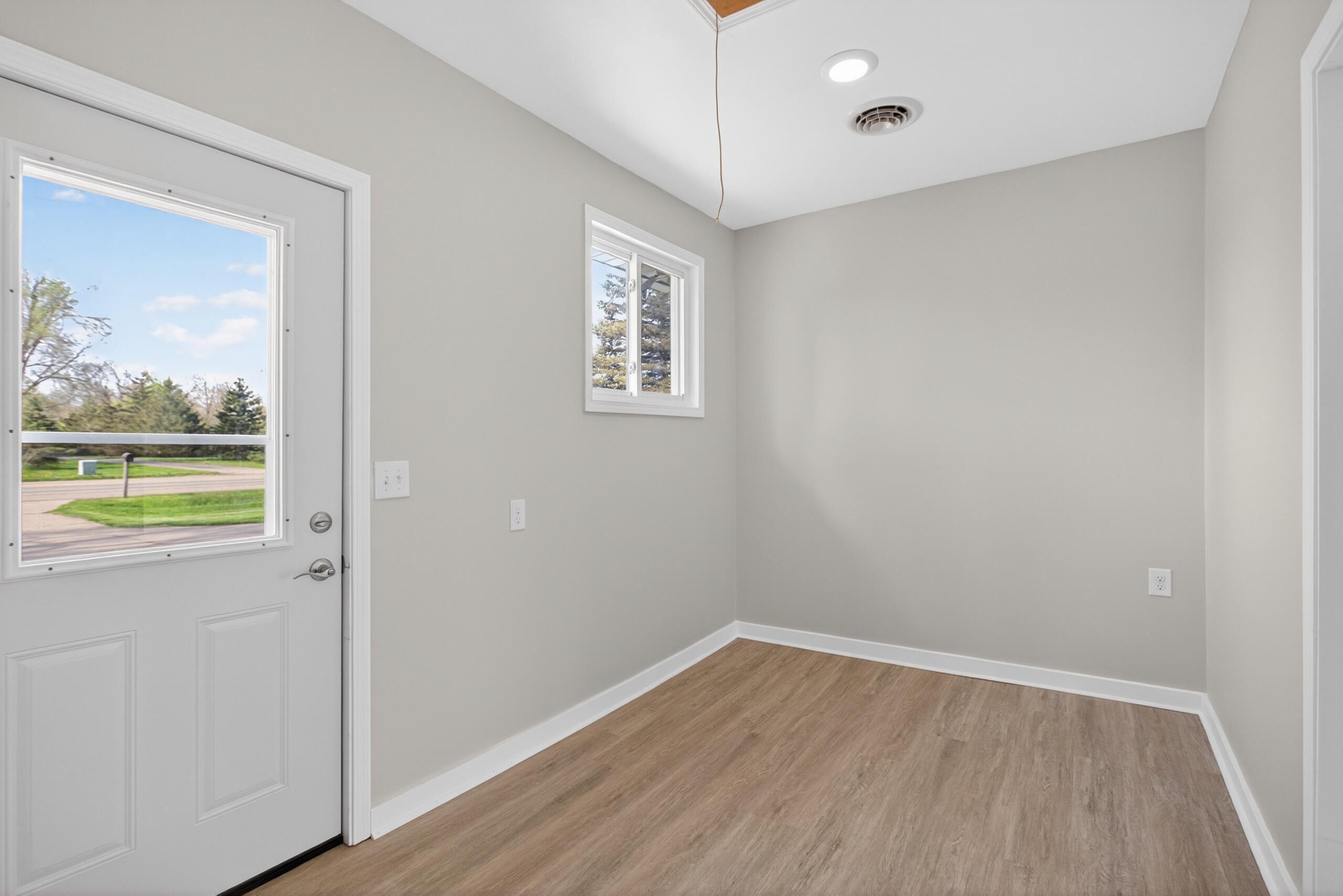 6040 Brooklyn Road Jackson, MI 49201 - Photo 23 of 44 014_0N0A6932