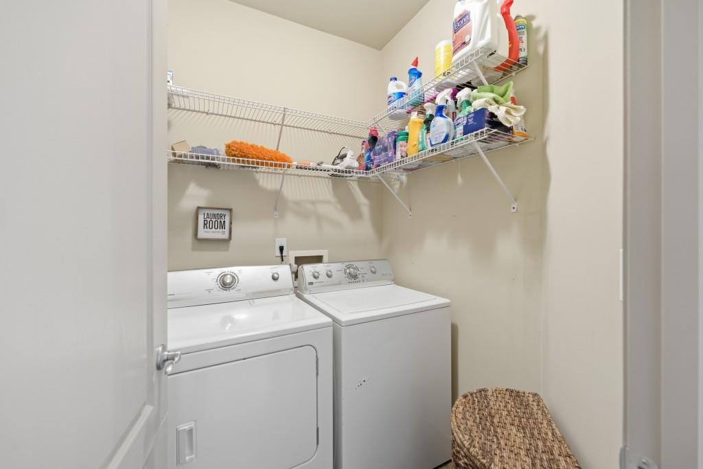 53 Bobbin Court Jefferson, GA 30549 - Photo 22 of 40 a utility room with dryer and washer