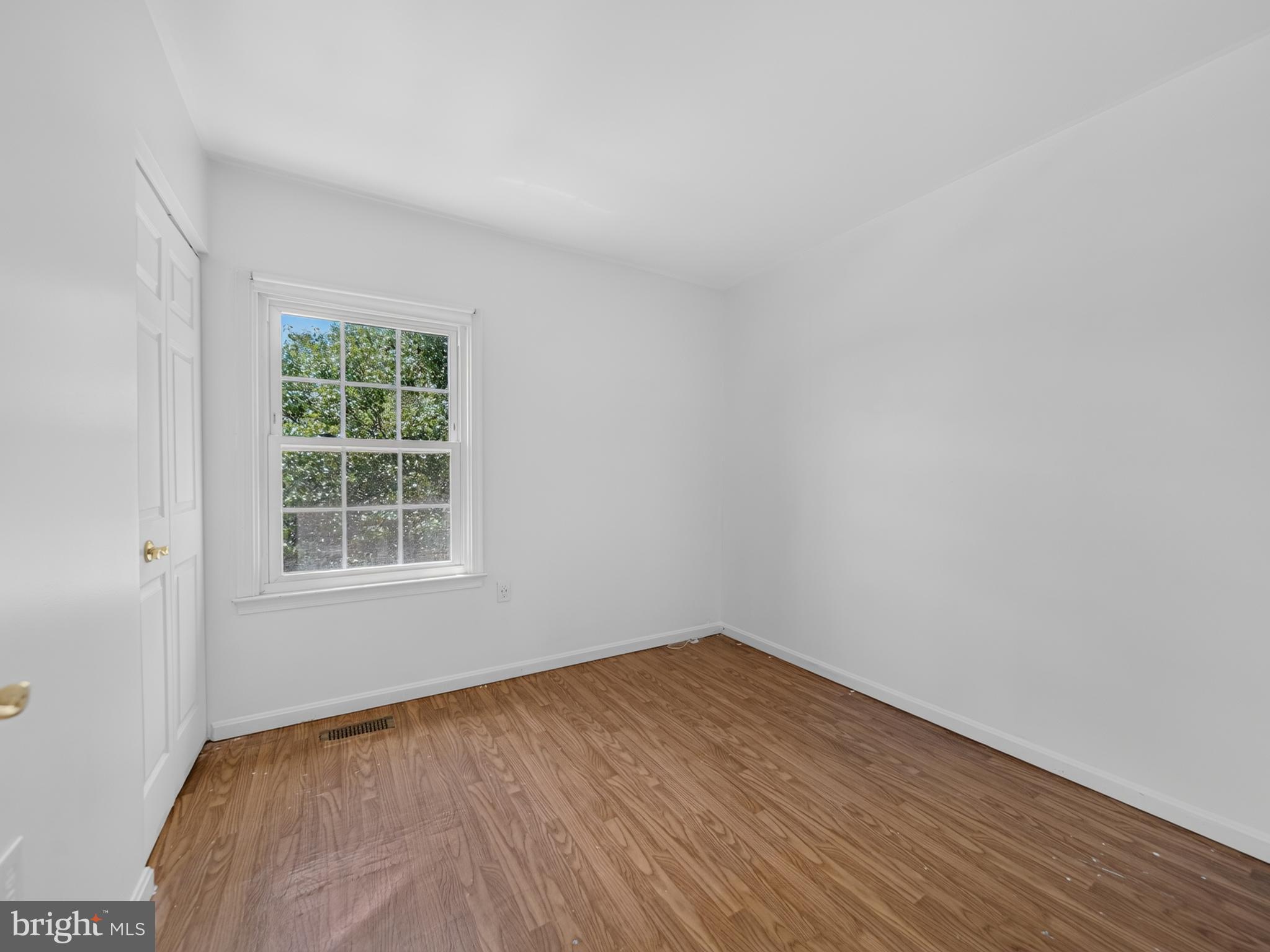 9035 North Laurel Road, Unit F Laurel, MD 20723 - Photo 26 of 33 Third bedroom