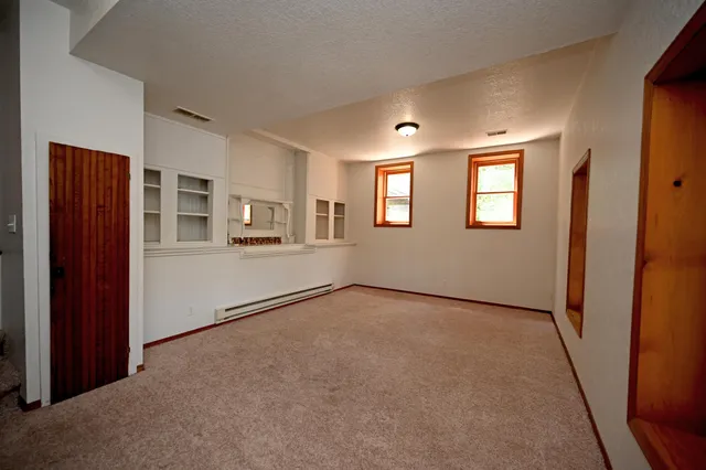 $999,999 | W332N6553 County Rd C, Merton, WI 53058