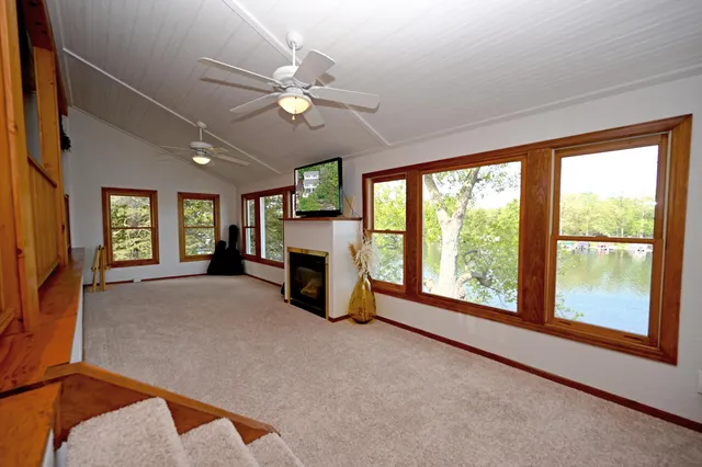 $999,999 | W332N6553 County Rd C, Merton, WI 53058