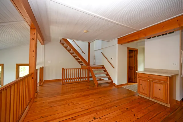 $999,999 | W332N6553 County Rd C, Merton, WI 53058