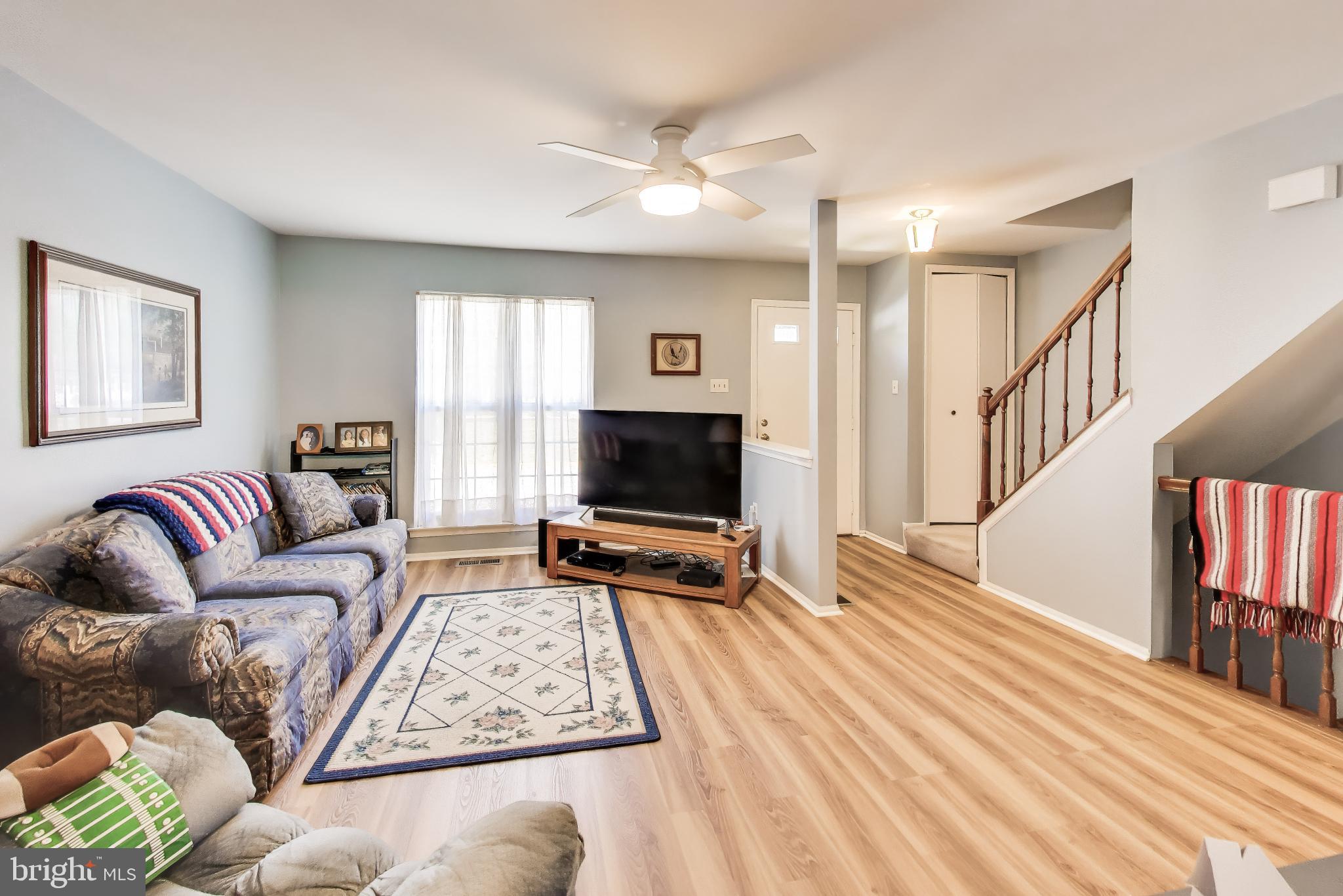 2318 Mitchellville Road Bowie, MD 20716 - Photo 3 of 31 Living Room