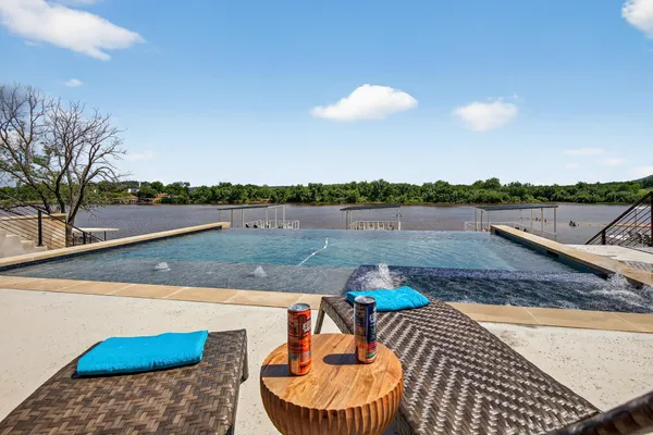 $3,299,950 | 3180 River Oaks Drive, Kingsland, TX 78639