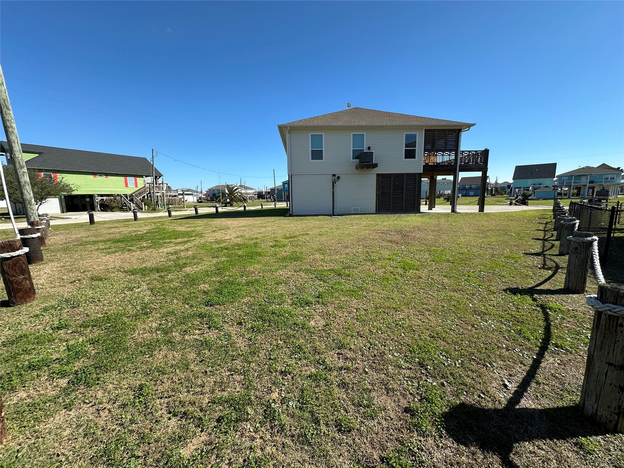 2429 Sand Castle Crystal Beach, TX 77650 - Photo 5 of 46 a large room with an outdoor space