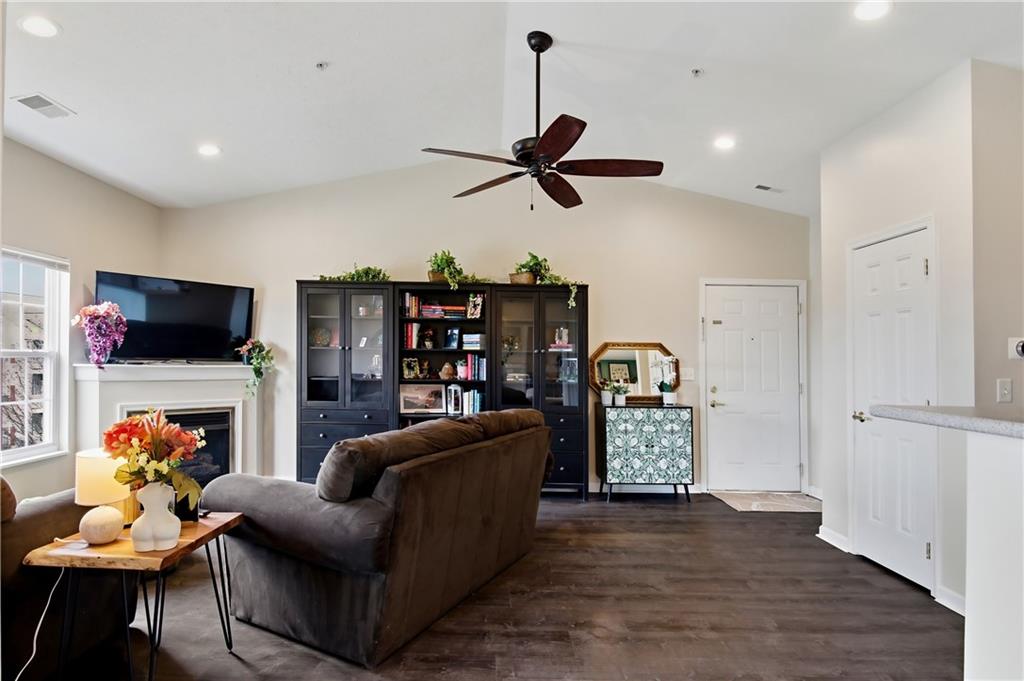 1011 Stockton Ridge Cranberry Township, PA 16066 - Photo 6 of 34