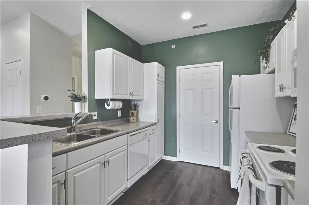 1011 Stockton Ridge Cranberry Township, PA 16066 - Photo 8 of 34