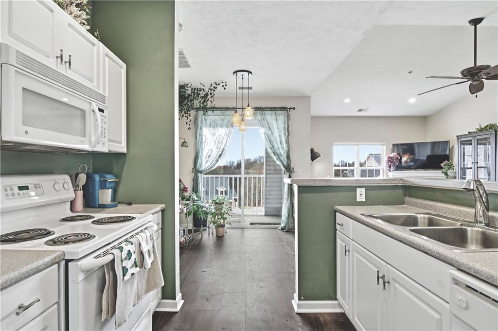 1011 Stockton Ridge Cranberry Township, PA 16066 - Photo 9 of 34