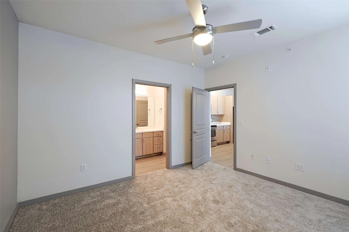 8515 Interstate 35, Unit 17239 Austin, TX 78744 - Photo 3 of 20 Move in by January 30th and enjoy 8 weeks FREE rent! Restrictions may apply — contact our leasing office for details.