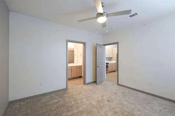 $1,190 | 8515 Interstate 35, Unit 17239, Austin, TX 78744
