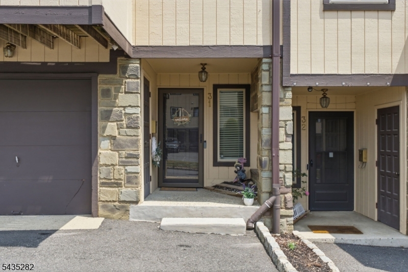 31 Chelsea Way Bridgewater, NJ 08807 - Photo 3 of 20