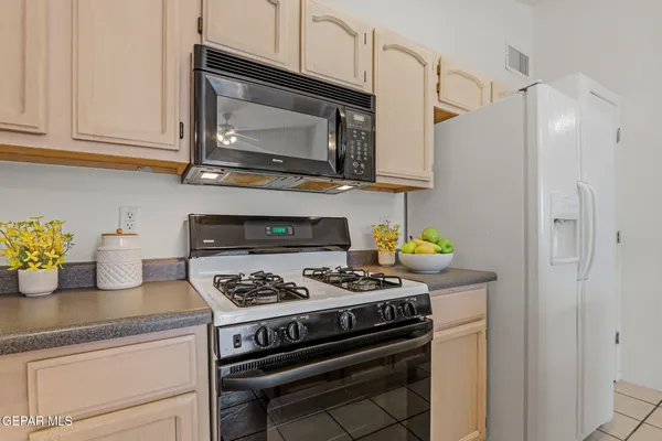 $252,999 | 12373 Golden Sun Drive, El Paso, TX 79938