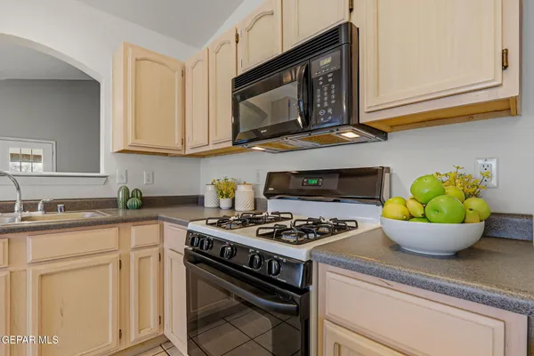 $252,999 | 12373 Golden Sun Drive, El Paso, TX 79938