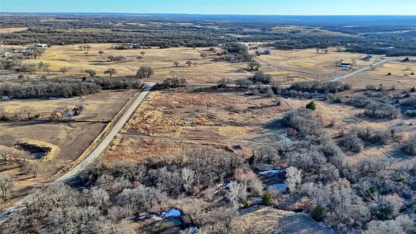 $160,000 | 107 West Huron Circle, Nocona, TX 76255