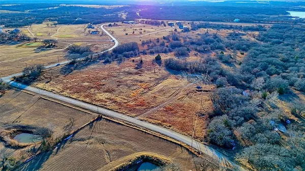 $160,000 | 107 West Huron Circle, Nocona, TX 76255