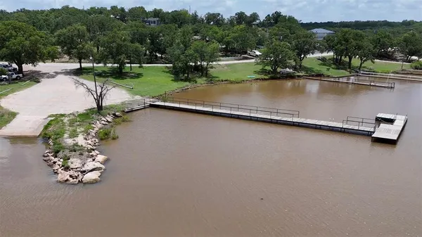 $160,000 | 107 West Huron Circle, Nocona, TX 76255