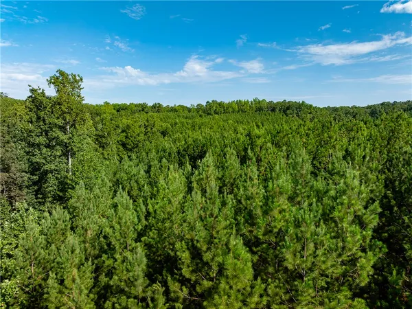 $549,000 | 3 Bayshore Drive, Seneca, SC 29672