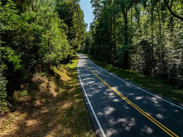 $549,000 | 3 Bayshore Drive, Seneca, SC 29672