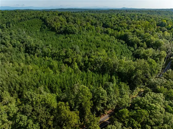 $549,000 | 3 Bayshore Drive, Seneca, SC 29672