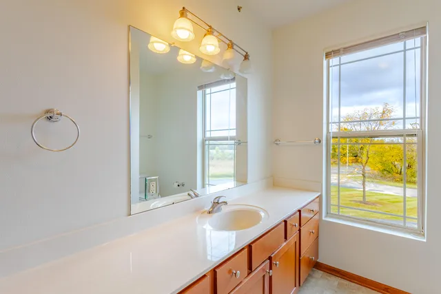 $295,000 | 230 Hilldale Drive, Unit 1112, Hartford, WI 53027