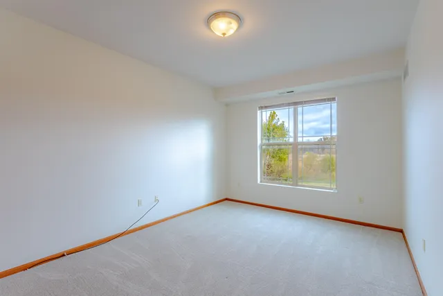 $295,000 | 230 Hilldale Drive, Unit 1112, Hartford, WI 53027