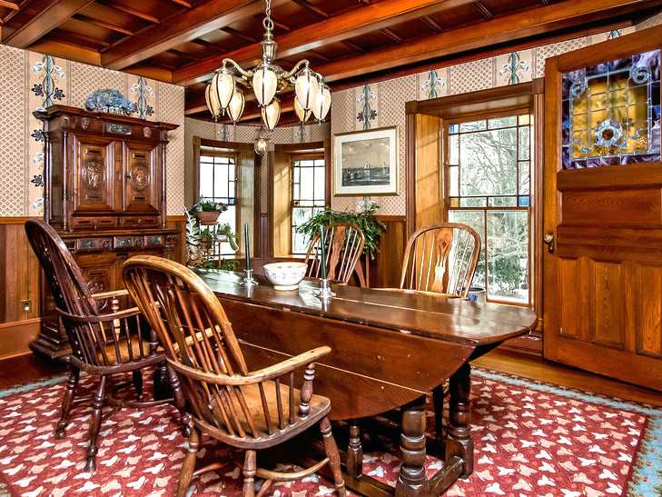 560 Ocean Road Narragansett, RI 02882 - Photo 10 of 25 Dining Room.