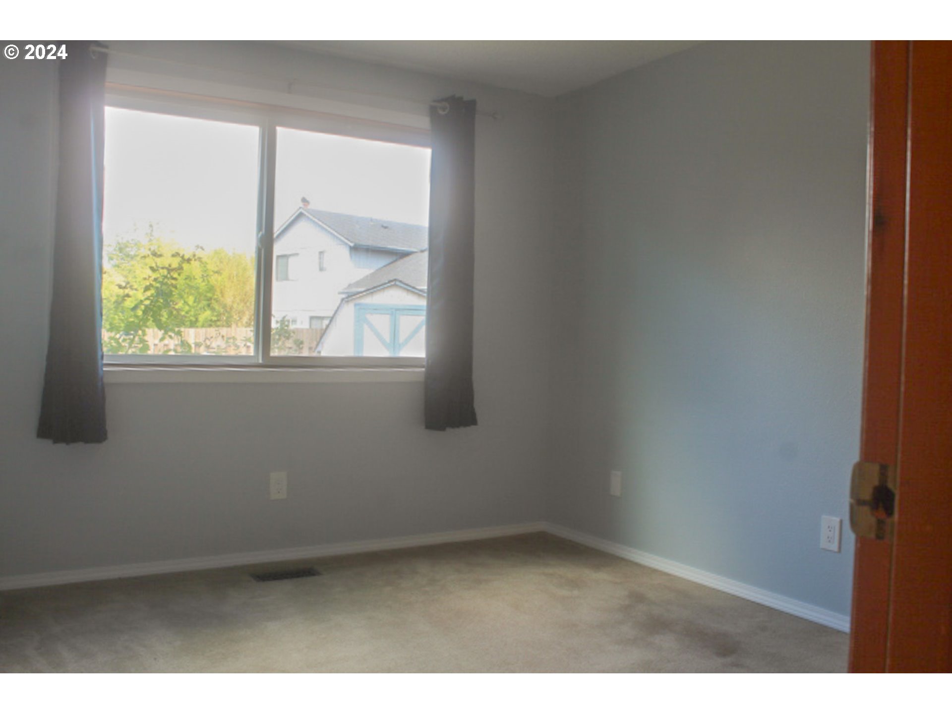 2307 Southwest 4th Street Gresham, OR 97030 - Photo 17 of 26 Gallery Image 17