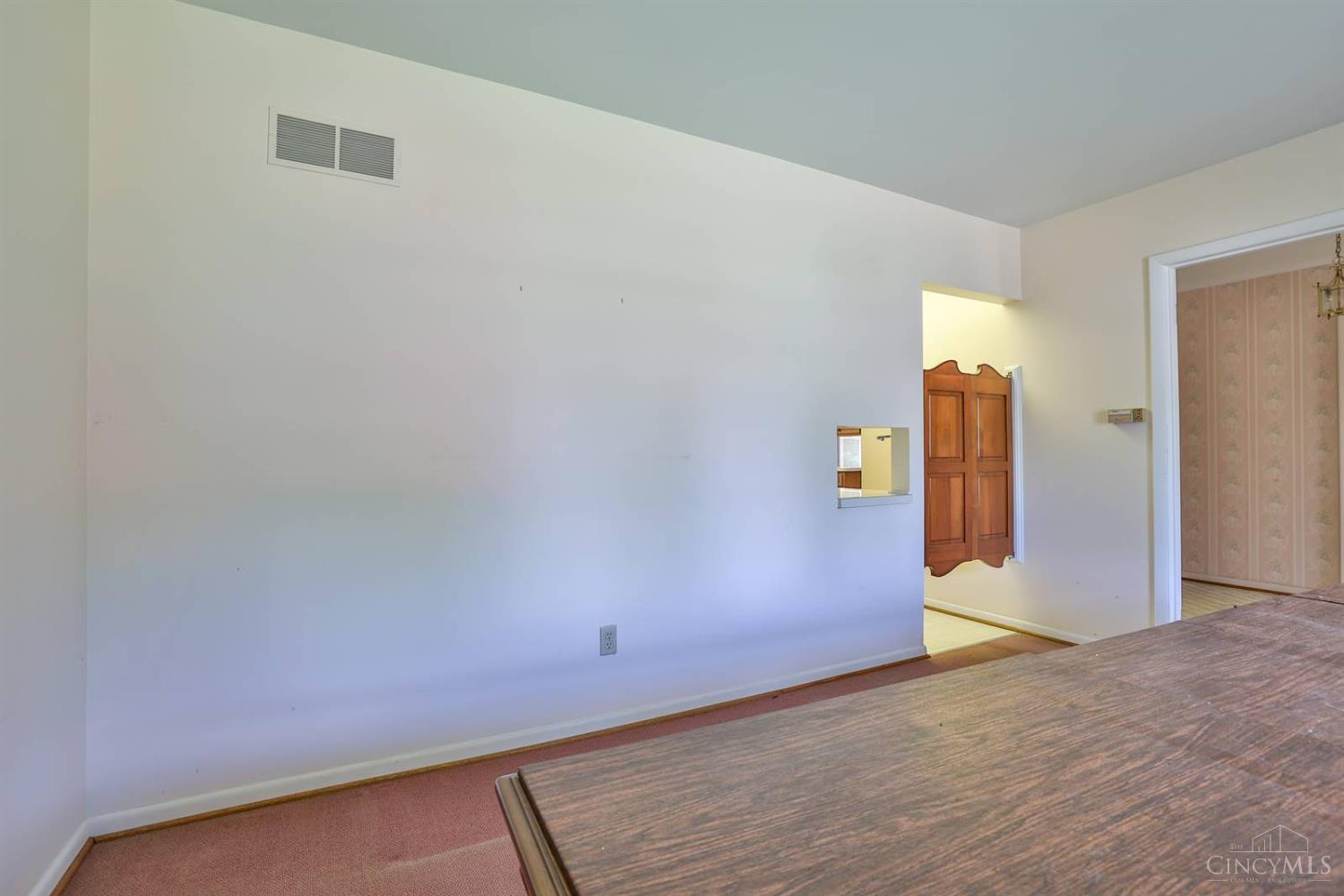 6410 Daly Road Cincinnati, OH 45224 - Photo 15 of 82 Gallery Image 15