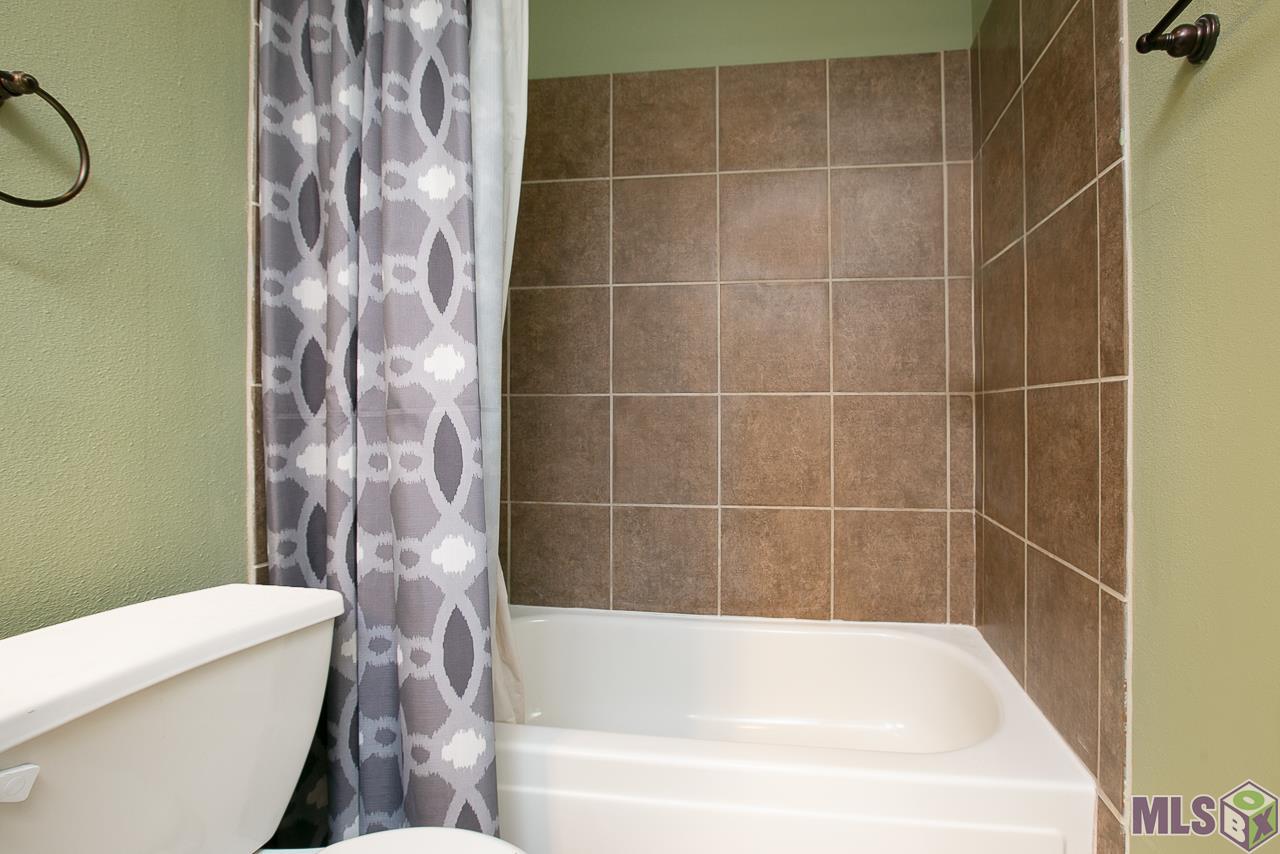 10294 West Winston Avenue, Unit 2 Baton Rouge, LA 70809 - Photo 5 of 23