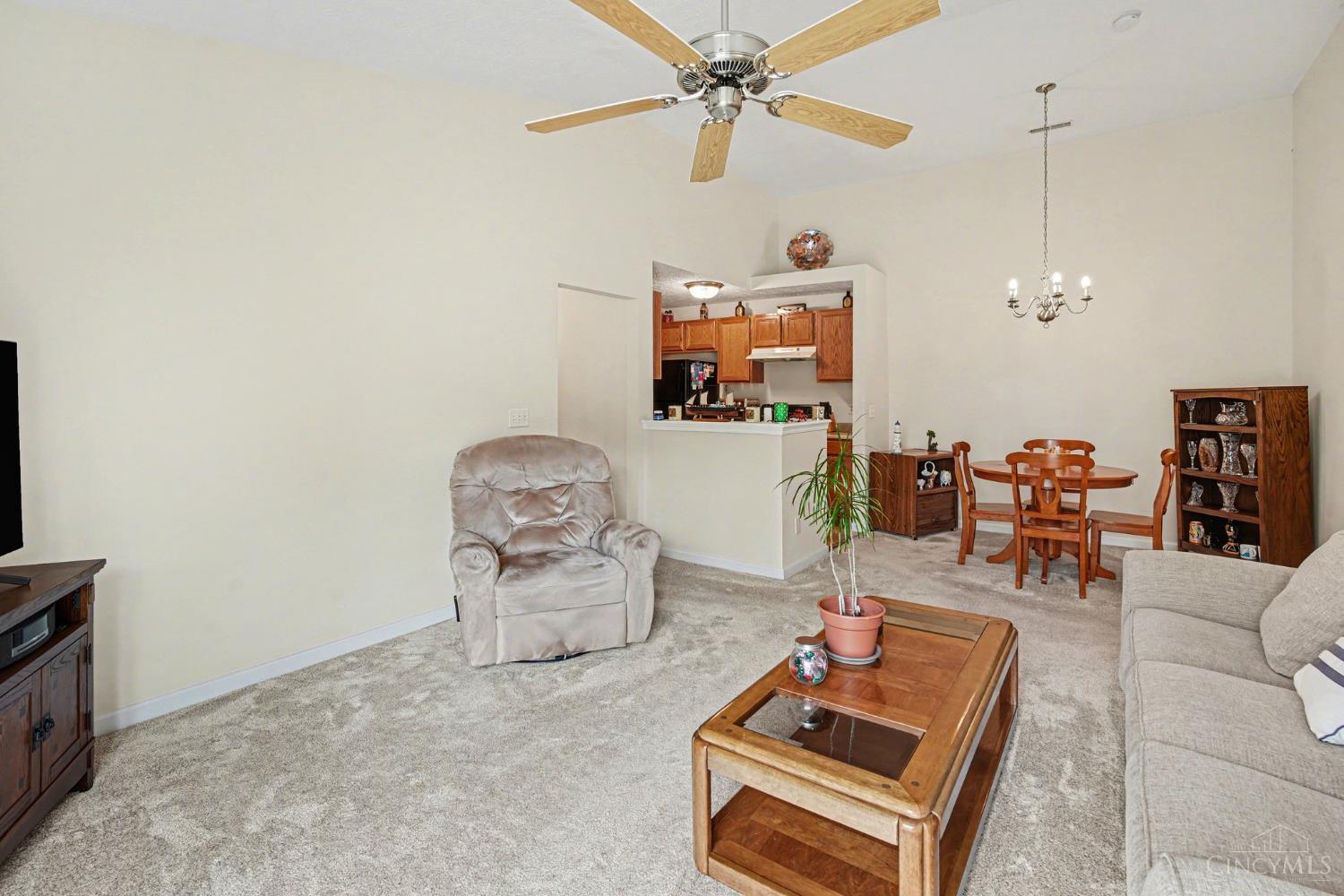 4563 Foley Road, Unit 11 Cincinnati, OH 45238 - Photo 5 of 16