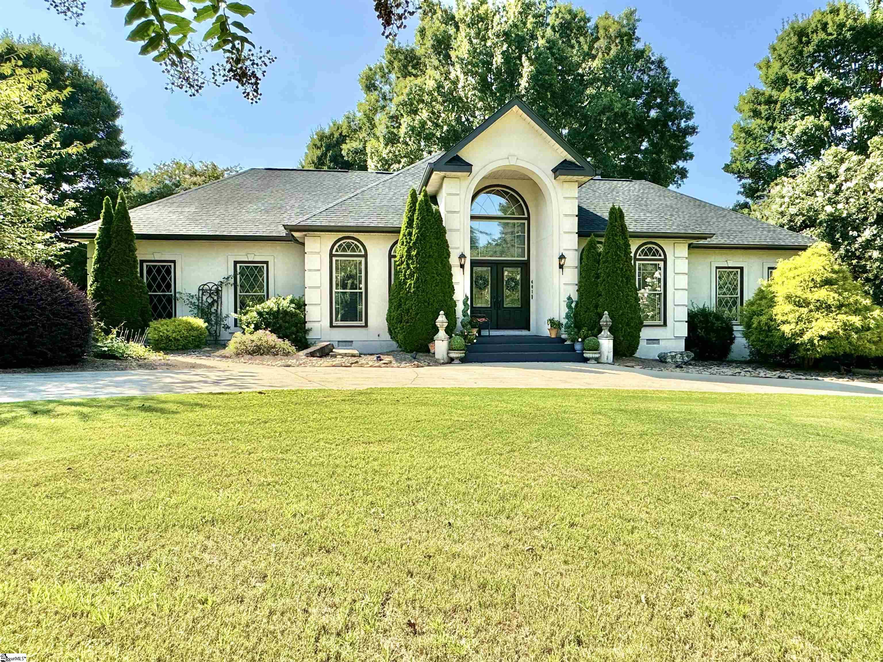 401 Laurel Road Easley, SC 29642 - Photo 2 of 36