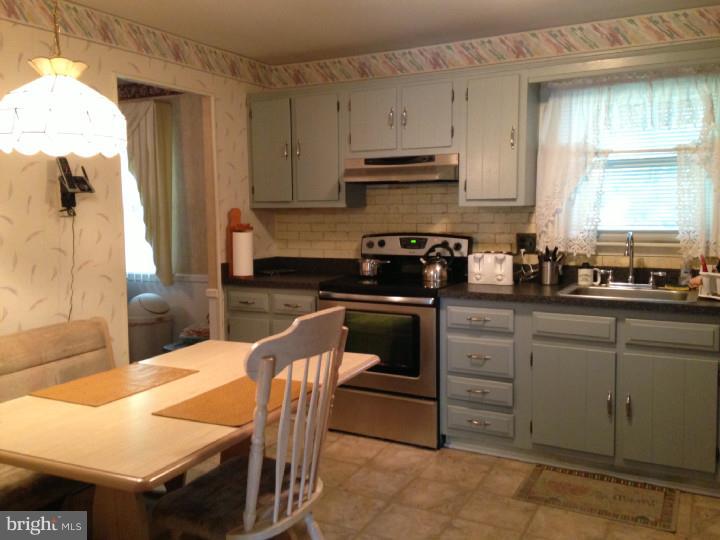 119 Windmoor Road Delran, NJ 08075 - Photo 3 of 14 Gallery Image 3