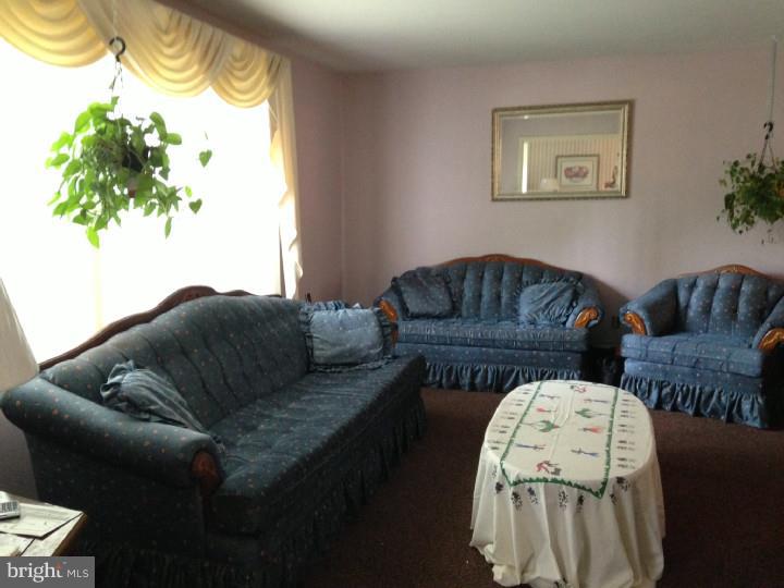 119 Windmoor Road Delran, NJ 08075 - Photo 5 of 14 Gallery Image 5