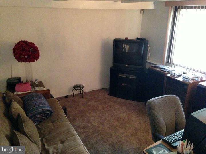 119 Windmoor Road Delran, NJ 08075 - Photo 8 of 14 Gallery Image 8